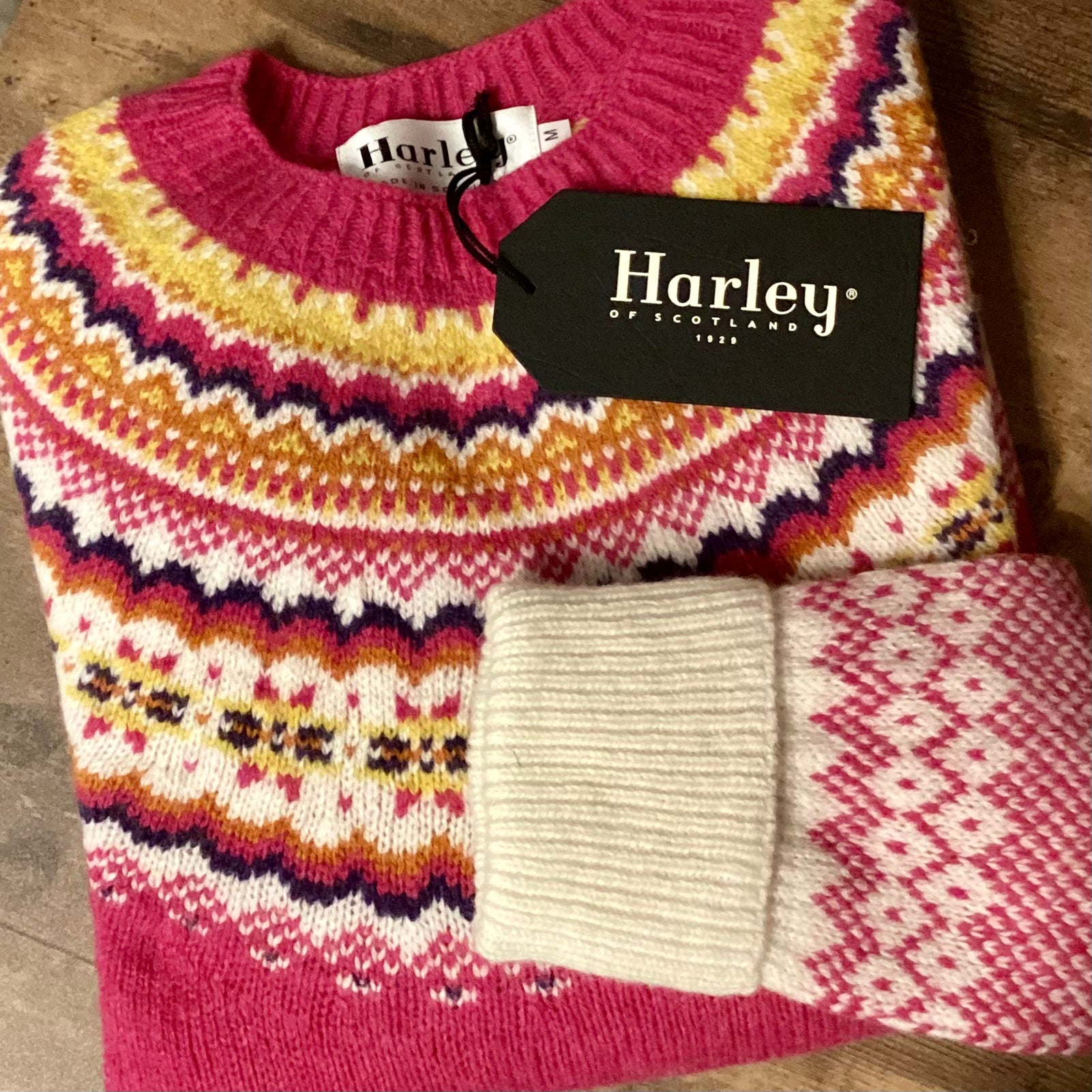 Hartley of Scotland Pure New Wool hot Sweater